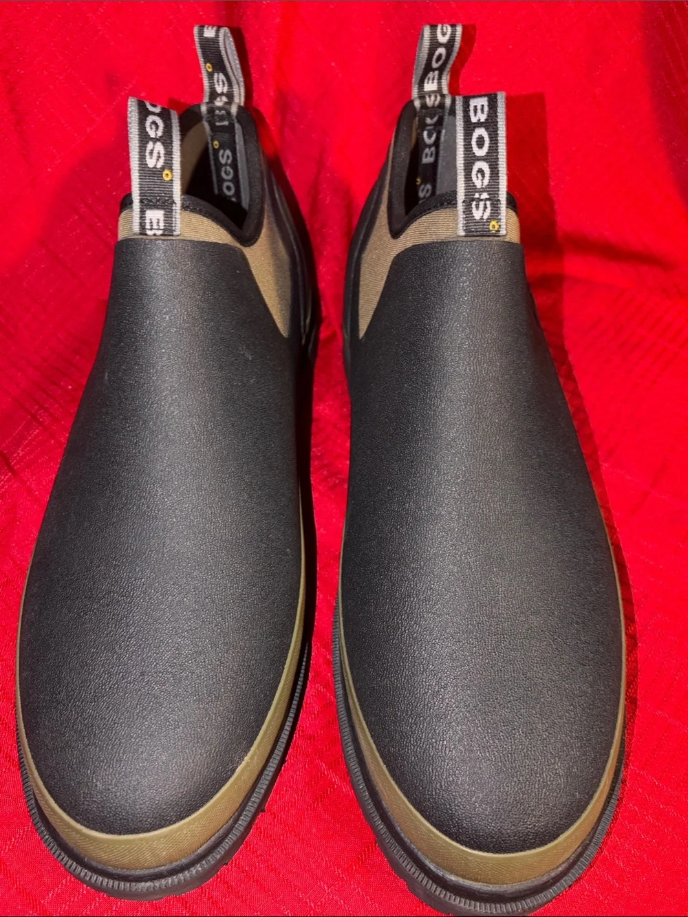 Men’s Size 13 BOGS TILLAMOOK BAY WATERPROOF SLIP-ON BOOTS